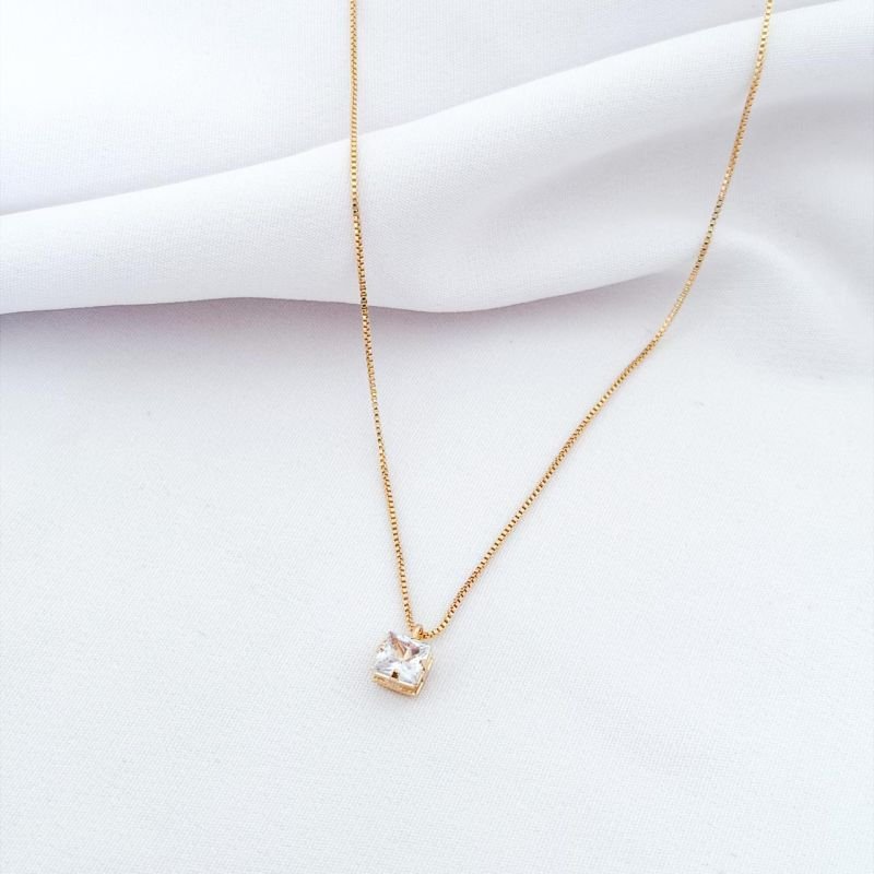 COLAR CARRE 6X6 45CM EM OURO 18K