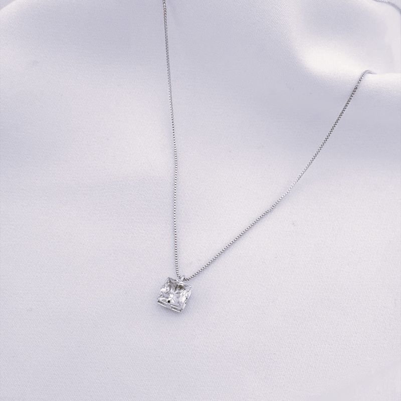 COLAR CARRE 8X8 45CM EM RÓDIO BRANCO
