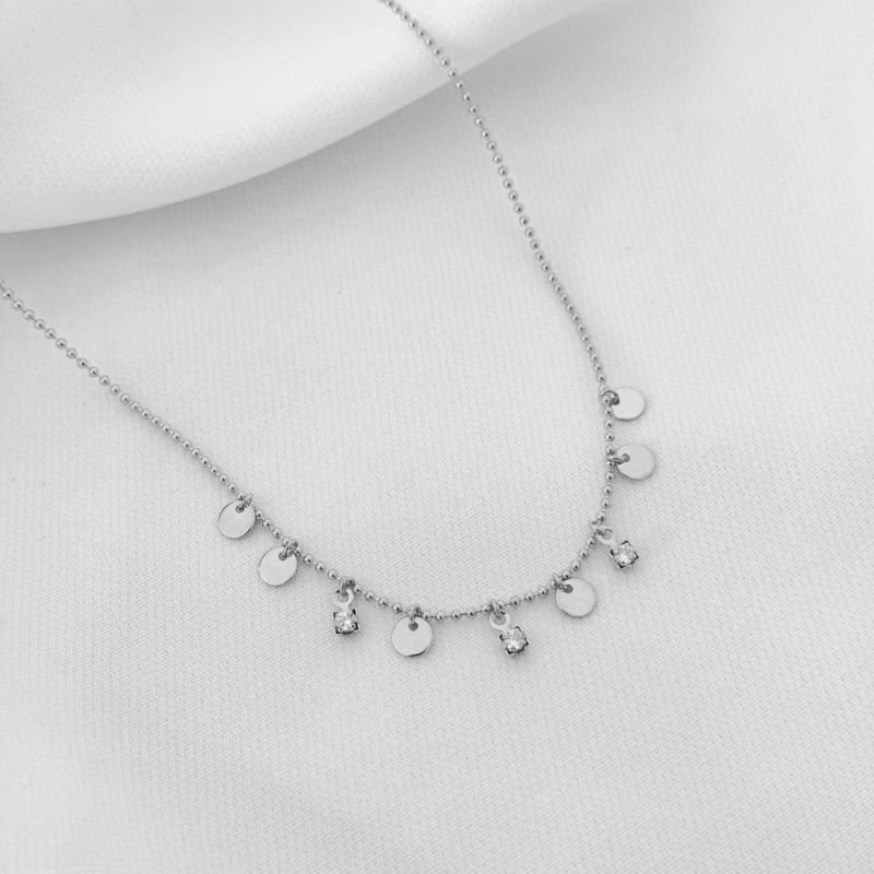 COLAR COM MEDALHAS E ZIRCONIA 40CM + 10CM EM RÓDIO BRANCO