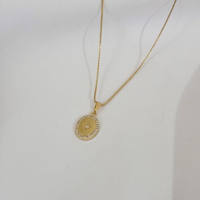 COLAR COM OCTOGRAMA CRAVEJADO EM OURO 18K