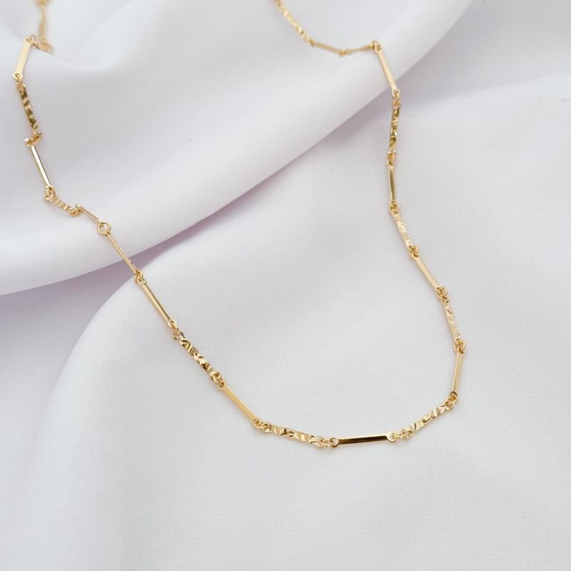 COLAR COM PALITO LISO E DIAMANTADO EM OURO 18K