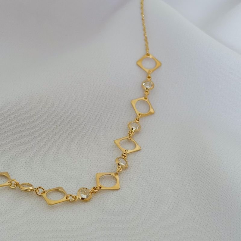 COLAR COM QUADRADOS VAZADOS E ZIRCONIA 45CM + 5CM EM OURO 18K