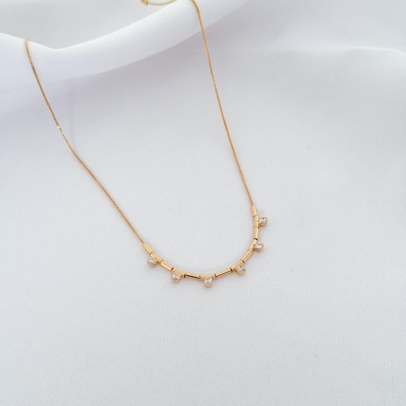 COLAR COM TUBINHOS E ZIRCONIAS 40CM + 10CM EM OURO 18K