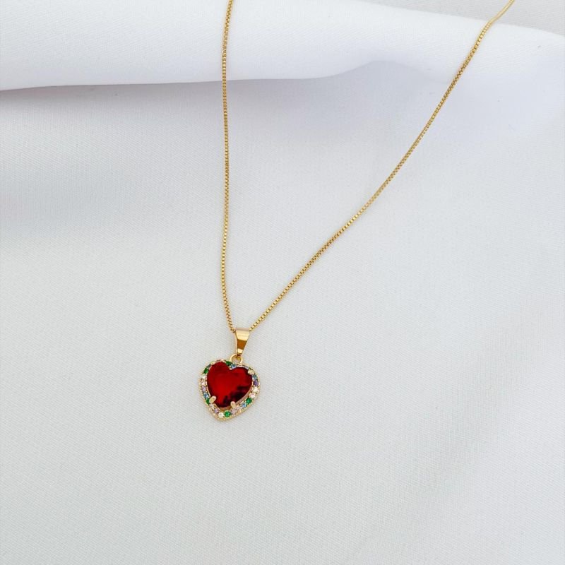 COLAR CORACAO DE 10MM BORDA COLORIDA EM OURO 18K