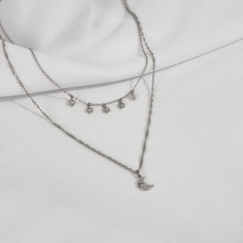COLAR DUPLO ESTRELAS E LUA EM RÓDIO BRANCO
