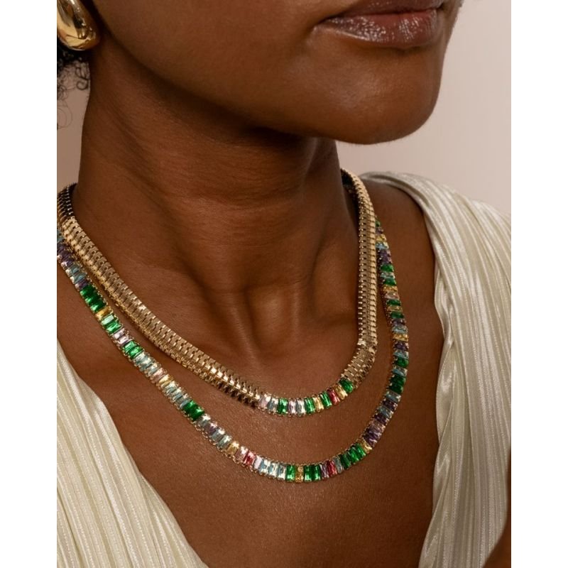 COLAR MALHA COM BAGUETES COLORIDAS EM OURO 18K
