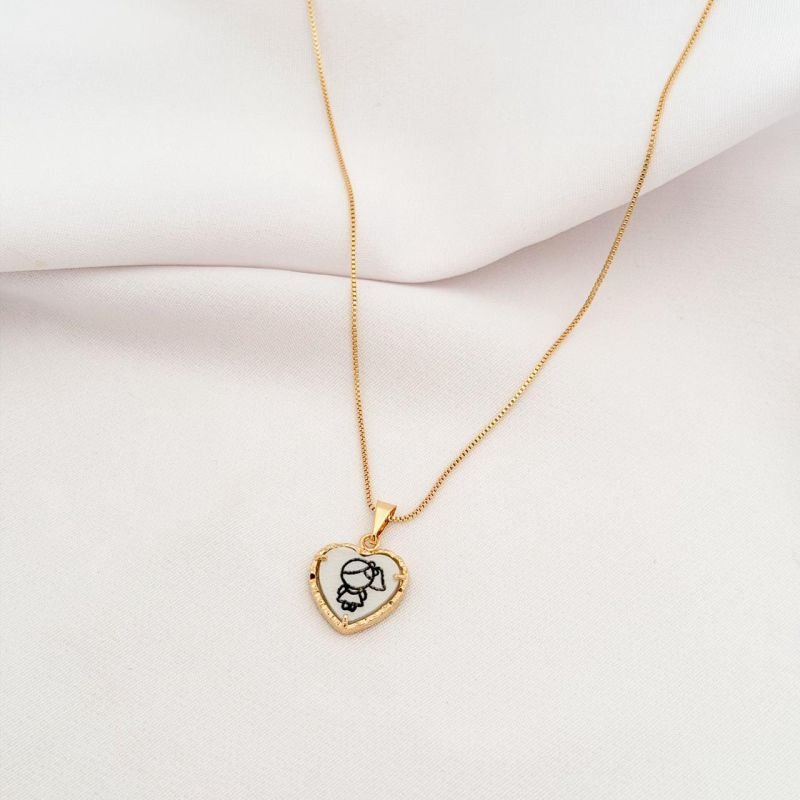 COLAR MEDRIPEROLA DE CORACAO MENINA EM OURO 18K