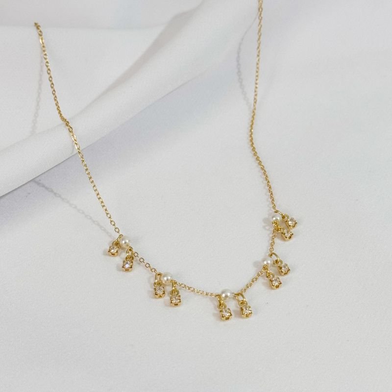 COLAR PEROLAS INTERCALADAS COM ZIRCONIAS EM OURO 18K