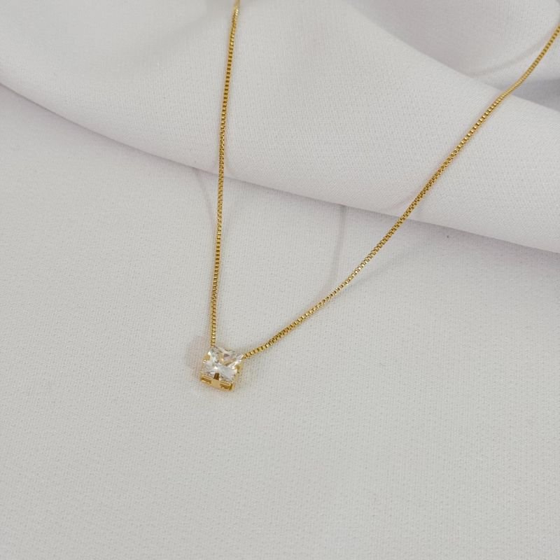 COLAR PINGENTE CARRE 6MM EM OURO 18K