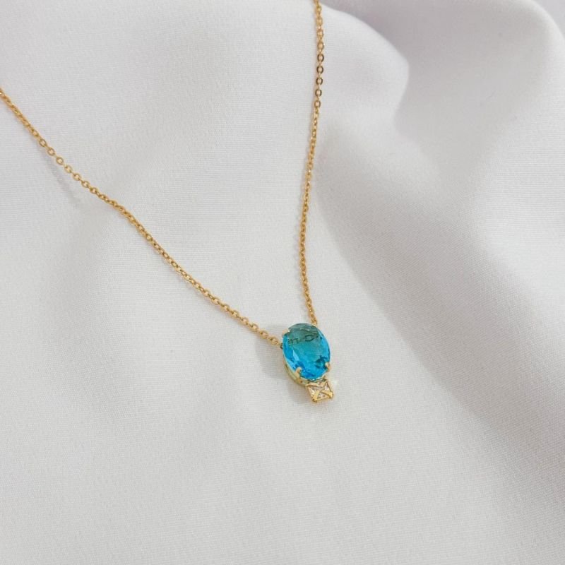 COLAR PINGENTE OVAL 10X14 EM OURO 18K