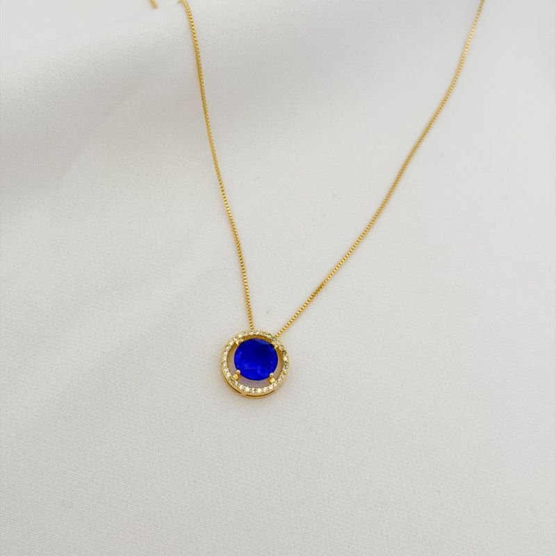 COLAR PINGENTE REDONDO 10MM BORDA CRAVEJADA EM OURO 18K