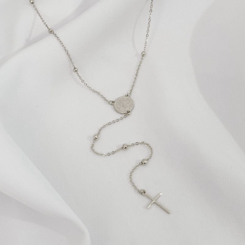 COLAR TERÇO SÃO BENTO EM RÓDIO BRANCO