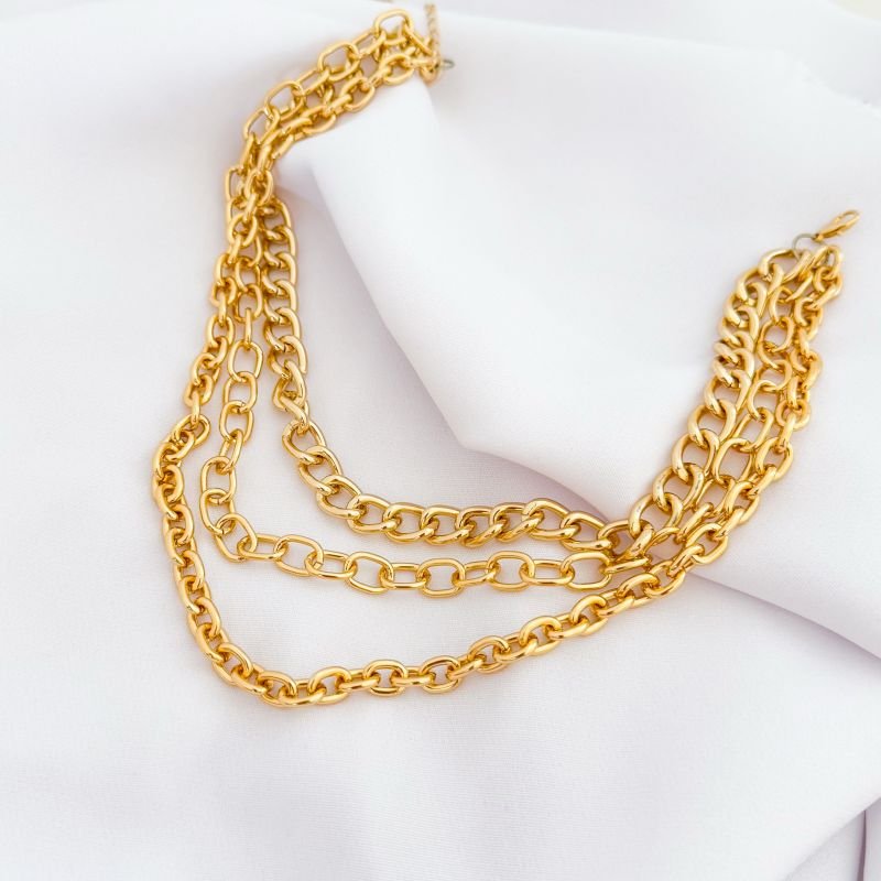COLAR TRIPLO ELOS EM OURO 18K