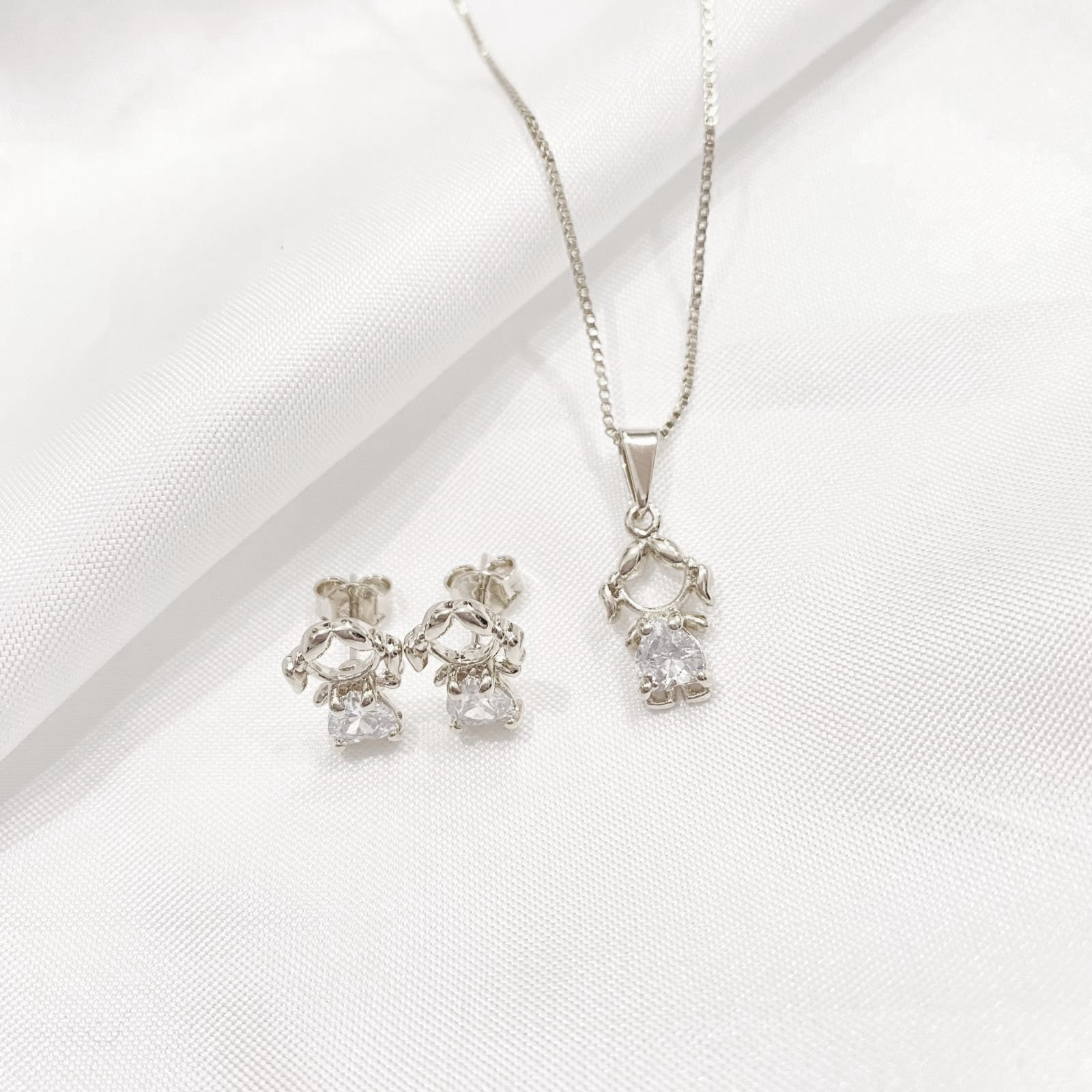 CONJUNTO MENINA COM ZIRCONIA EM RÓDIO BRANCO