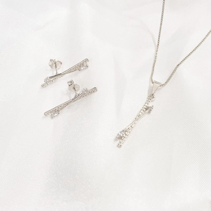 CONJUNTO PALITO TRANÇADO COM ZIRCONIAS EM RÓDIO BRANCO