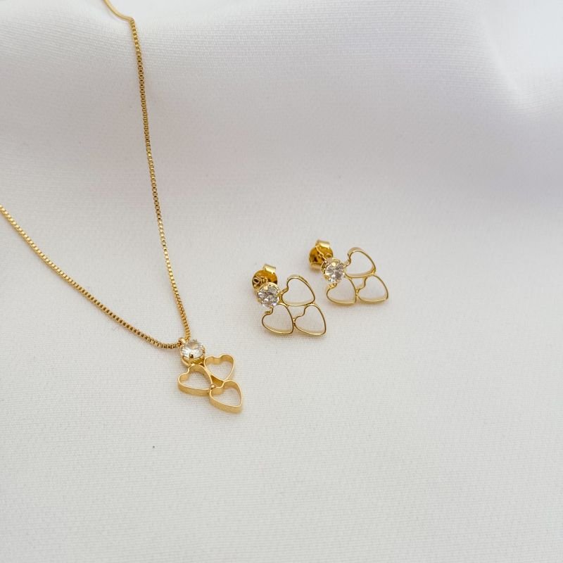 CONJUNTO 3 CORAÇÕES VAZADOS EM OURO 18K
