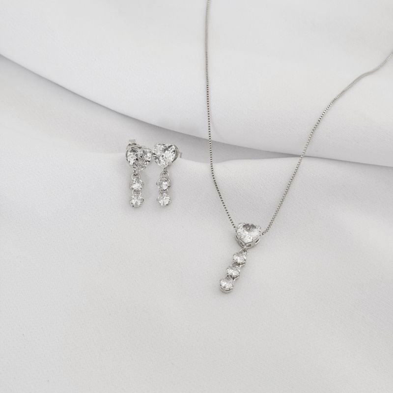 CONJUNTO CORAÇÃO COM ZIRCONIA PENDURADA EM RÓDIO BRANCO