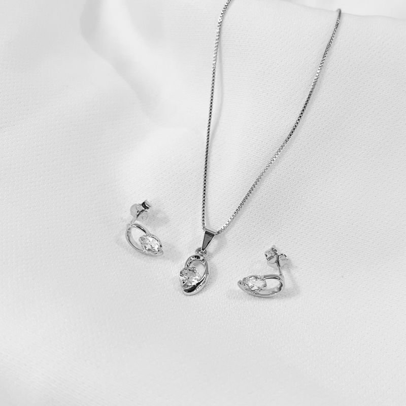 CONJUNTO MEIO CORAÇÃO COM ZIRCONIA EM RÓDIO BRANCO