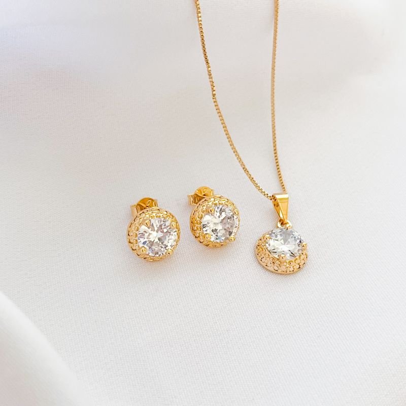 CONJUNTO PONTO DE LUZ REDONDO COM CHATÃO TRABALHADO EM OURO 18K