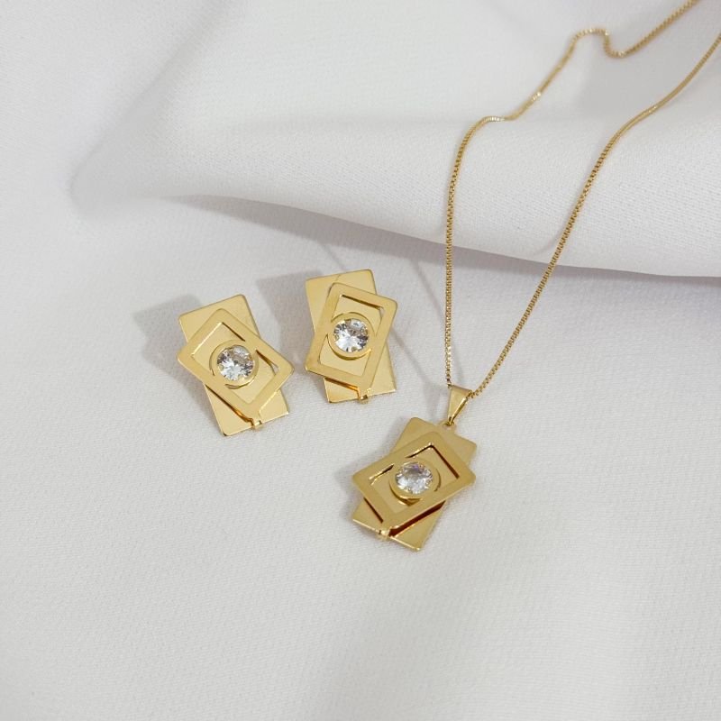 CONJUNTO RETANGULAR COM ZIRCONIA EM OURO 18K