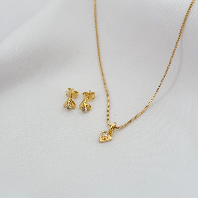 CONJUNTO TRIANGULO COM ZIRCONIA EM OURO 18K