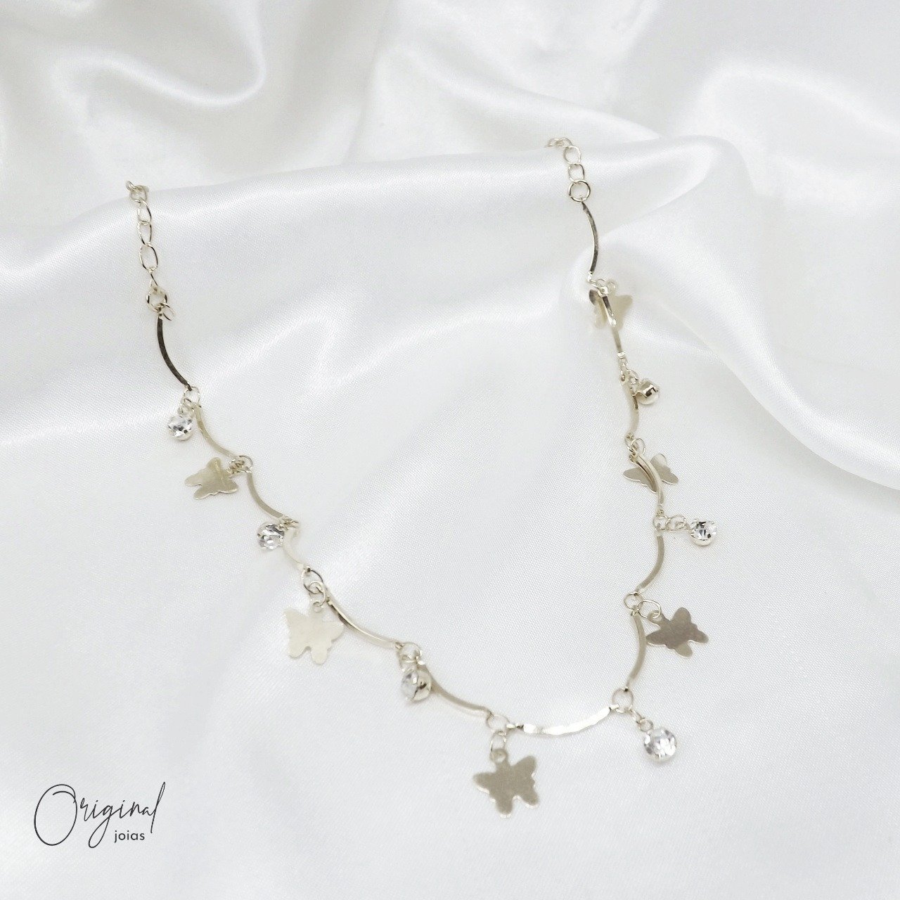 CHOKER BORBOLETAS E PONTO DE LUZ - 40 CM + 5CM DE EXTENSOR EM RÓDIO BRANCO
