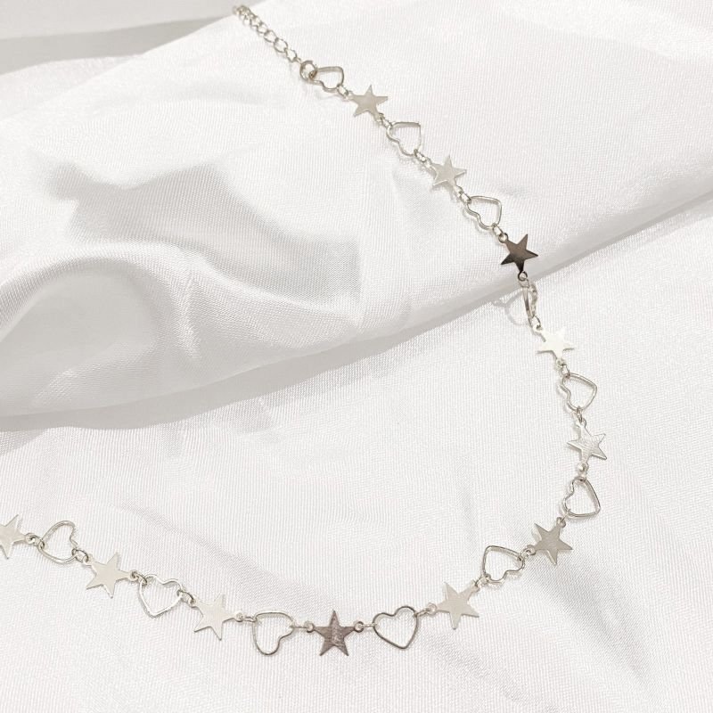 COLAR CHOCKER ESTRELAS E CORAÇÕES EM RÓDIO BRANCO