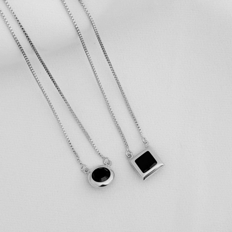 ESCAPULARIO GEOMETRICO DUO BLACK EM OURO 18K