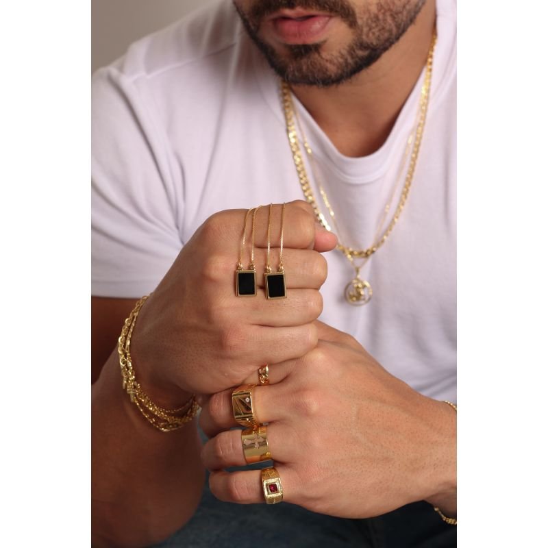 ESCAPULARIO RETANGULAR COM ESMALTADO PRETO EM OURO 18K