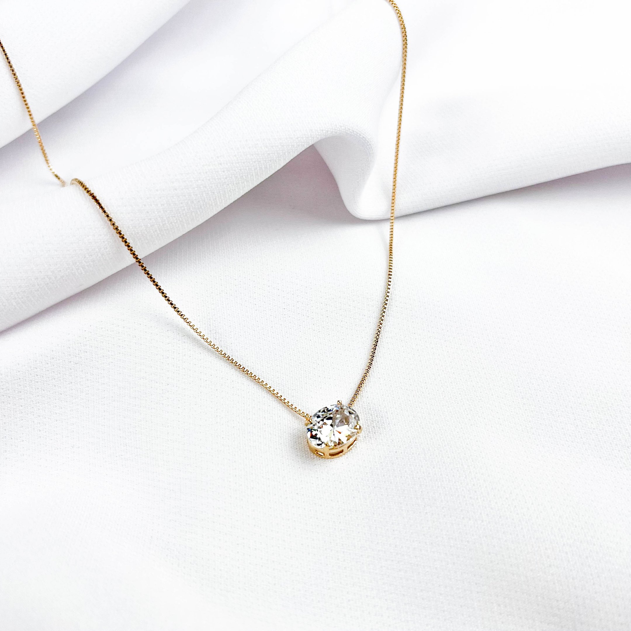 COLAR PONTO DE LUZ OVAL 8X10 EM OURO 18K