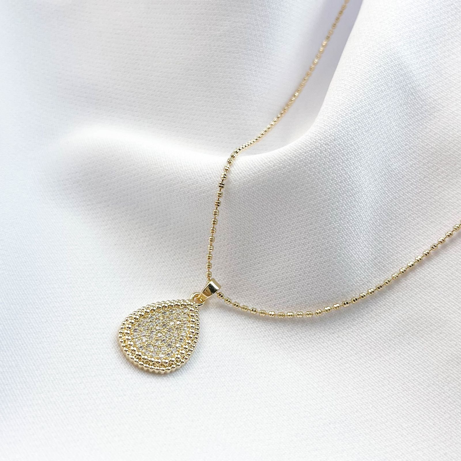 COLAR CORR TRANÇADA FINA 45CM COM PINGENTE GOTA COM ZIRCONIA EM OURO 18K