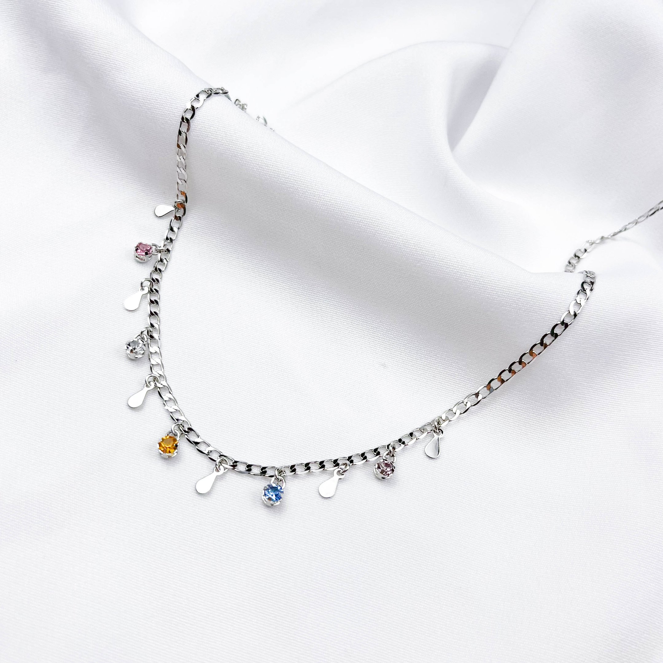 CHOCKER CARTIER COM PEDRAS 38CM + 10CM EM RÓDIO BRANCO