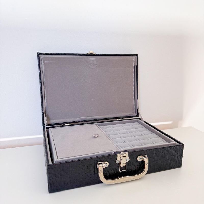 MALETA MEDIA DUPLA 29,5X19X9,5 EM OURO 18K