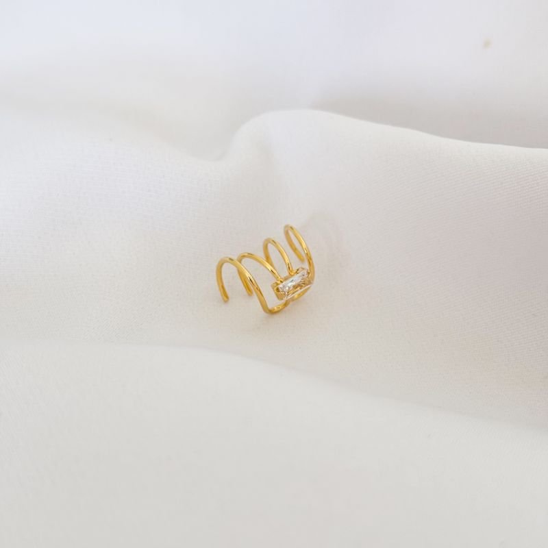 PIERCING COM PEDRA BAGUETE EM OURO 18K