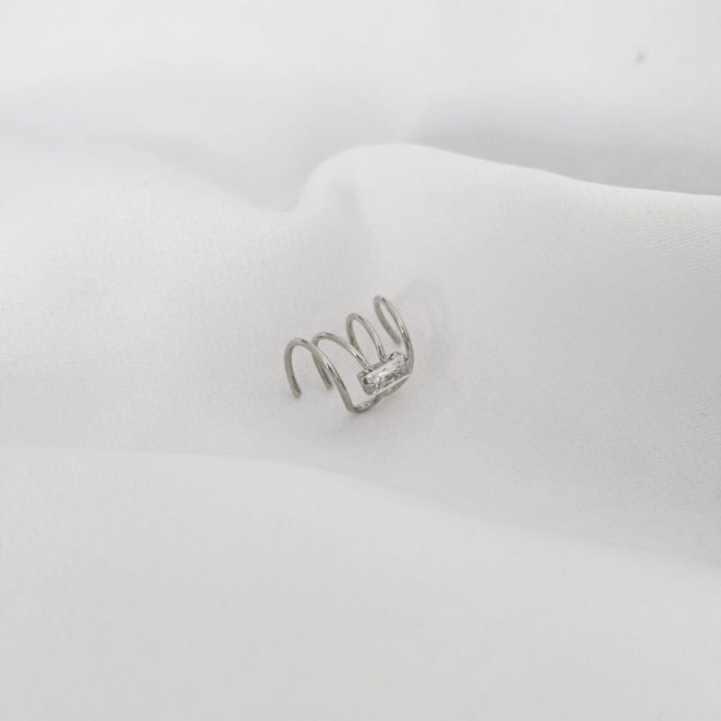 PIERCING COM PEDRA BAGUETE EM RÓDIO BRANCO