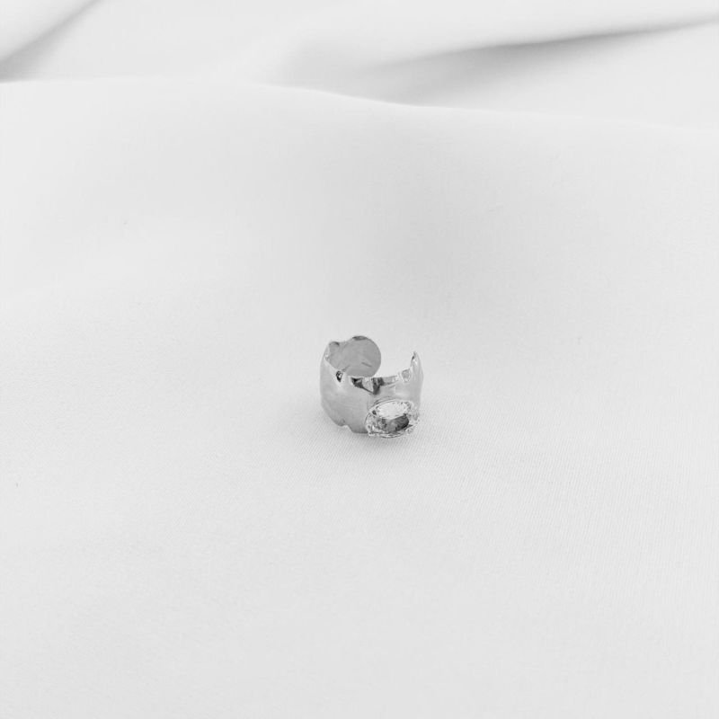 PIERCING TRABALHADO C/ OVAL ZIRCONIA EM RÓDIO BRANCO