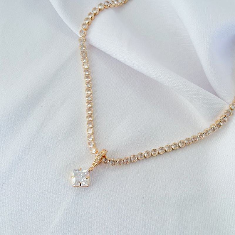 PINGENTE GALERIA QUADRADO 10MM EM OURO 18K