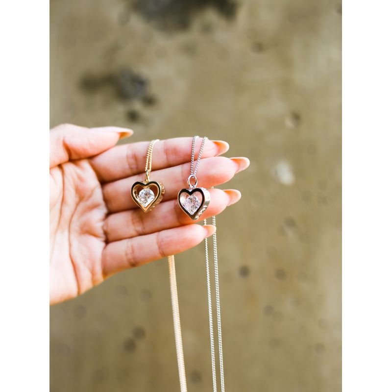 PINGENTE LOVE EM OURO 18K