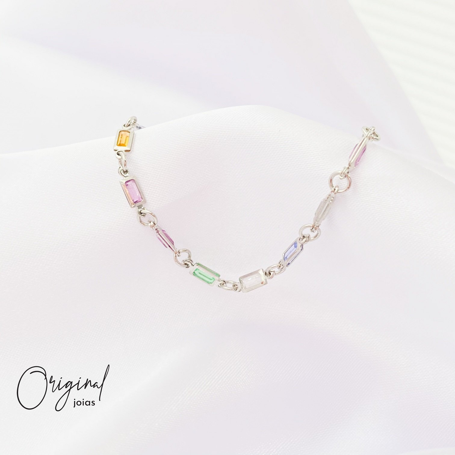 PULSEIRA RETANGULOS COLORIDOS EM RÓDIO BRANCO