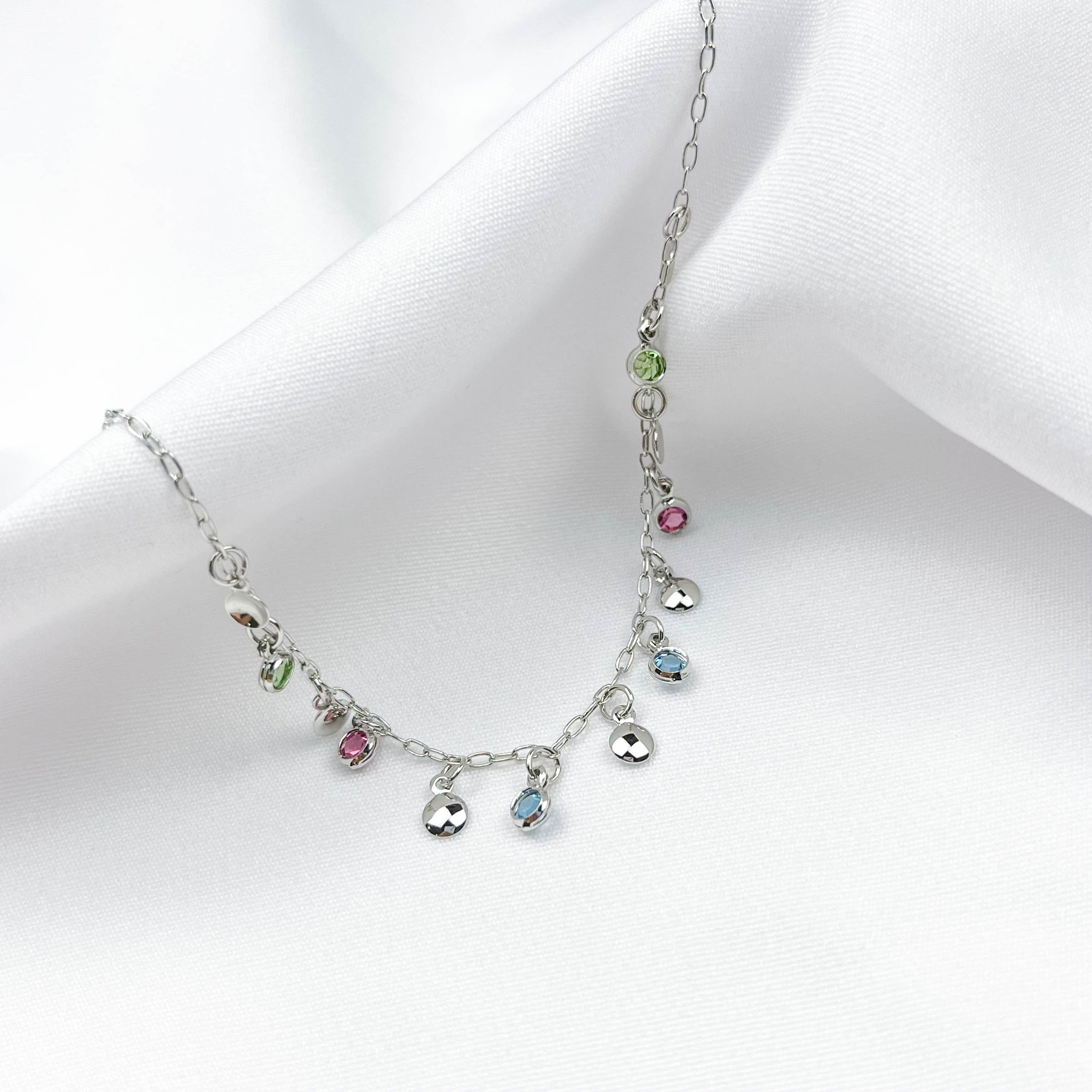 PULSEIRA PEDRINHAS COLORIDAS E CHAPINHAS REDONDAS 18CM + 3CM EM RÓDIO BRANCO