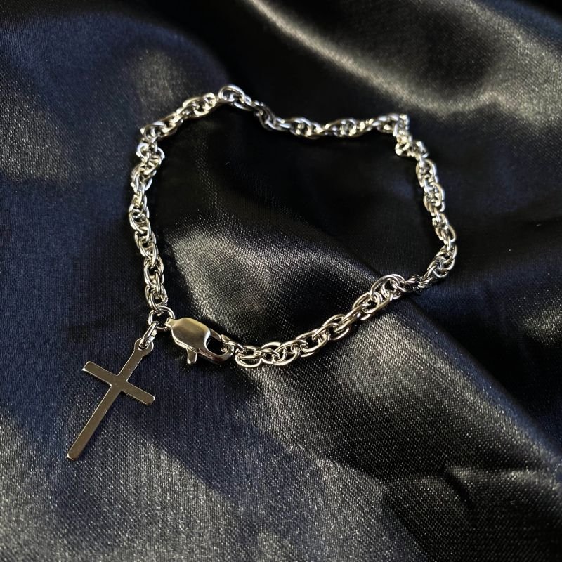 PULSEIRA ELOS TRANÇADOS COM CRUZ EM RÓDIO BRANCO