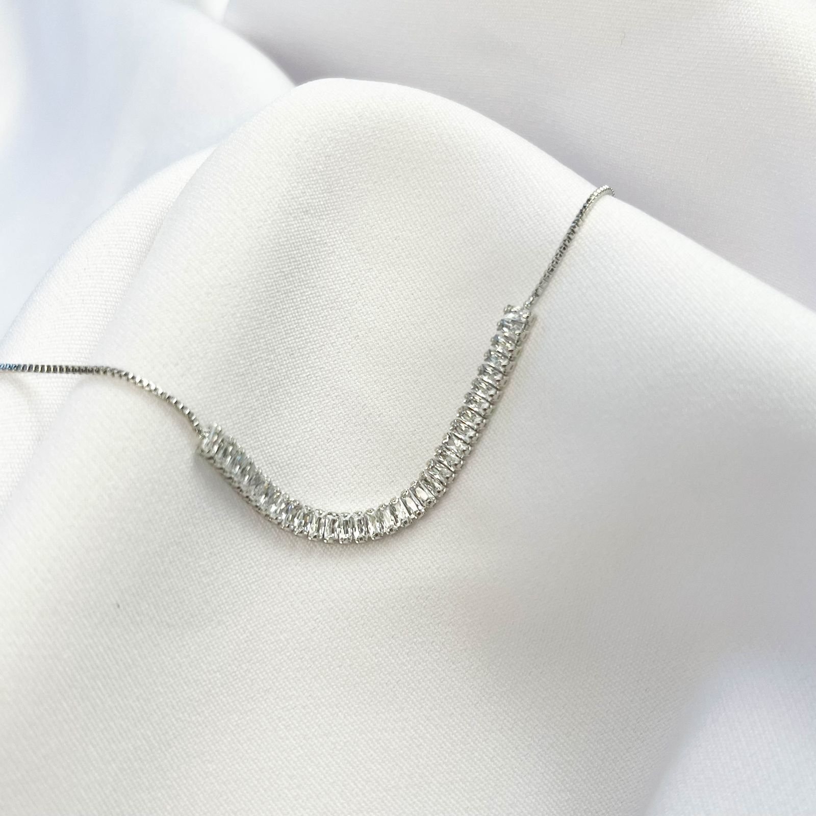 PULSEIRA RIVIERA BAGUETES EM RÓDIO BRANCO