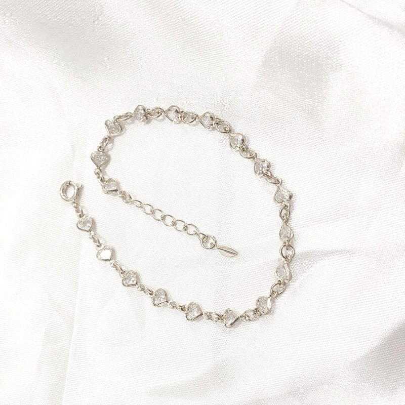 PULSEIRA CORAÇÕES EM ZIRCONIAS 18CM + EXTENSOR EM RÓDIO BRANCO