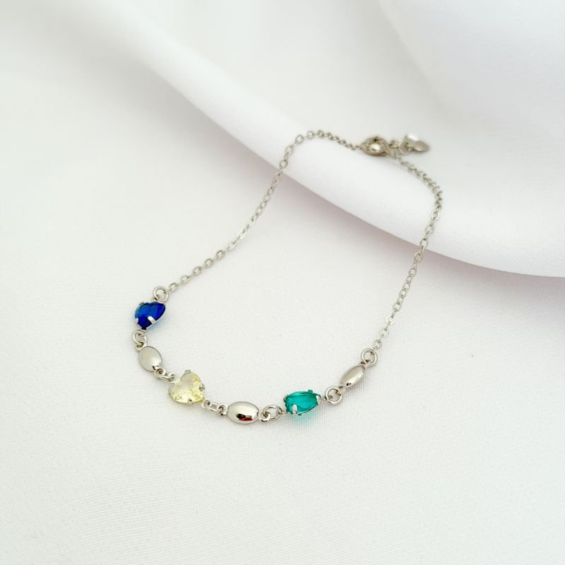 PULSEIRA FECHO DE SILECONE C/ CORACOES COLORIDOS EM RÓDIO BRANCO
