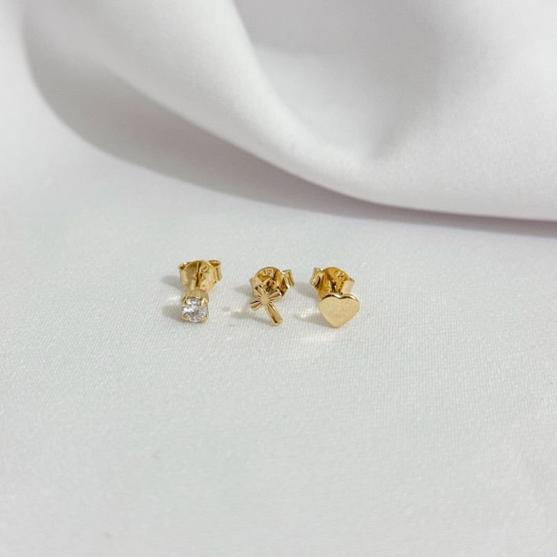 TRIO COM CRUZ, CORACAO E PONTO DE LUZ EM OURO 18K