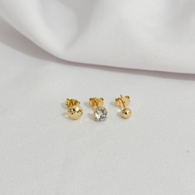 TRIO COM MEIA BOLA E PONTO DE LUZ EM OURO 18K