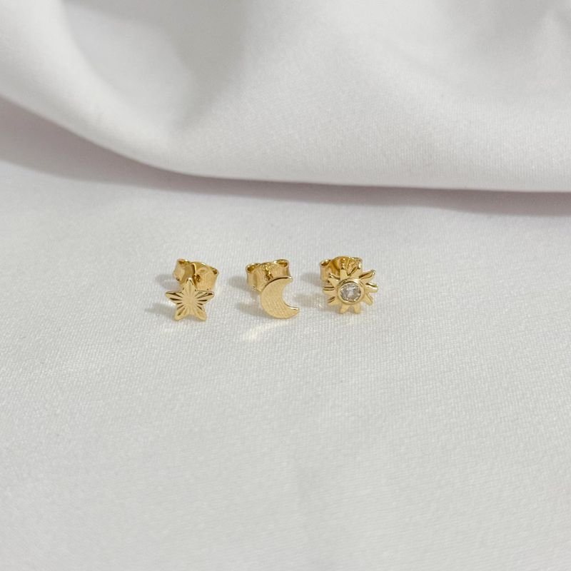 TRIO COM SOL, ESTRELA E LUA LISA EM OURO 18K