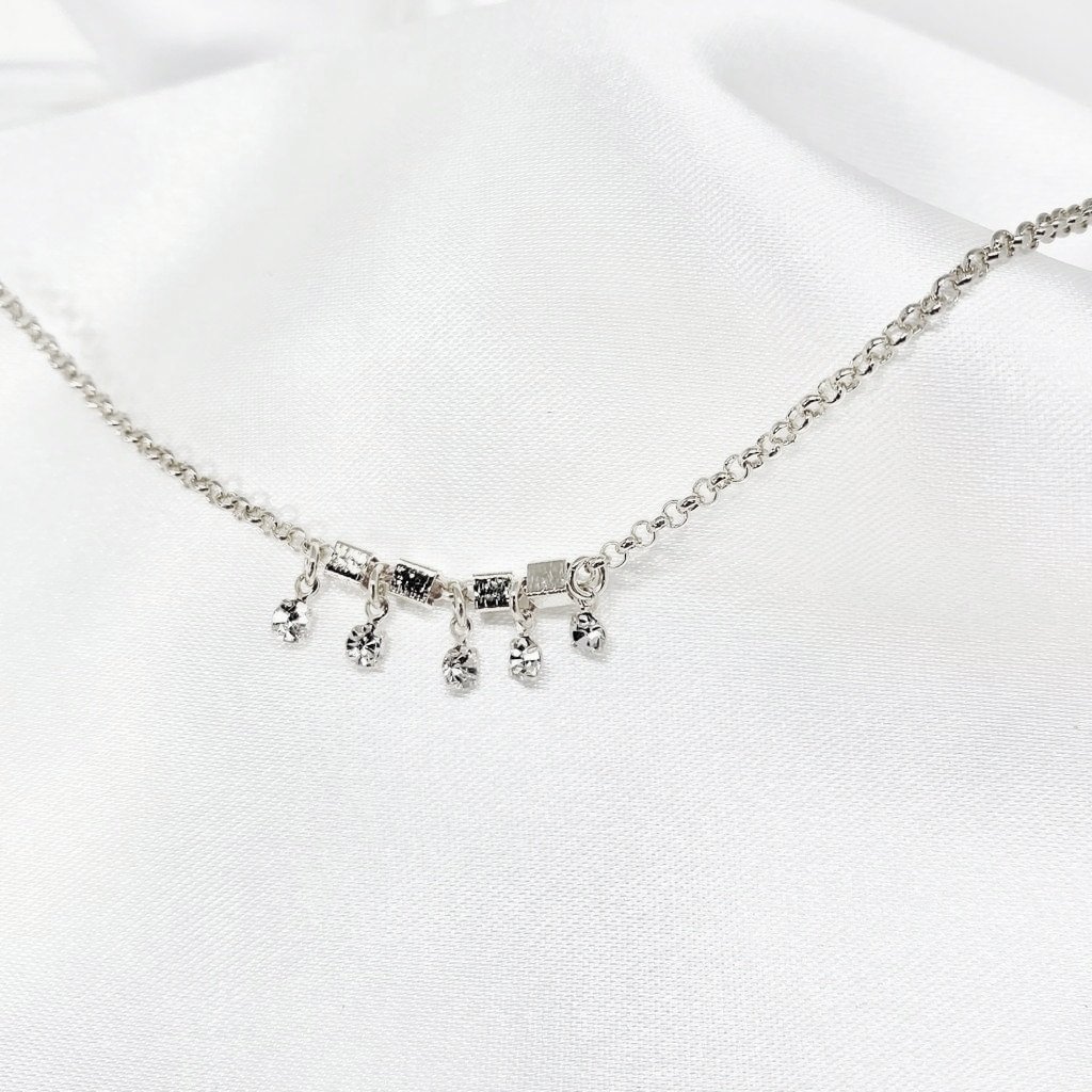 TORNOZELERIA QUADRADINHOS COM ZIRCÔNIAS 23CM EM RÓDIO BRANCO